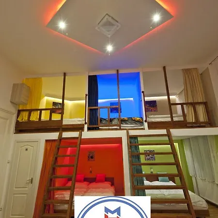 Metropolis Budapest Boutique Hotel-2